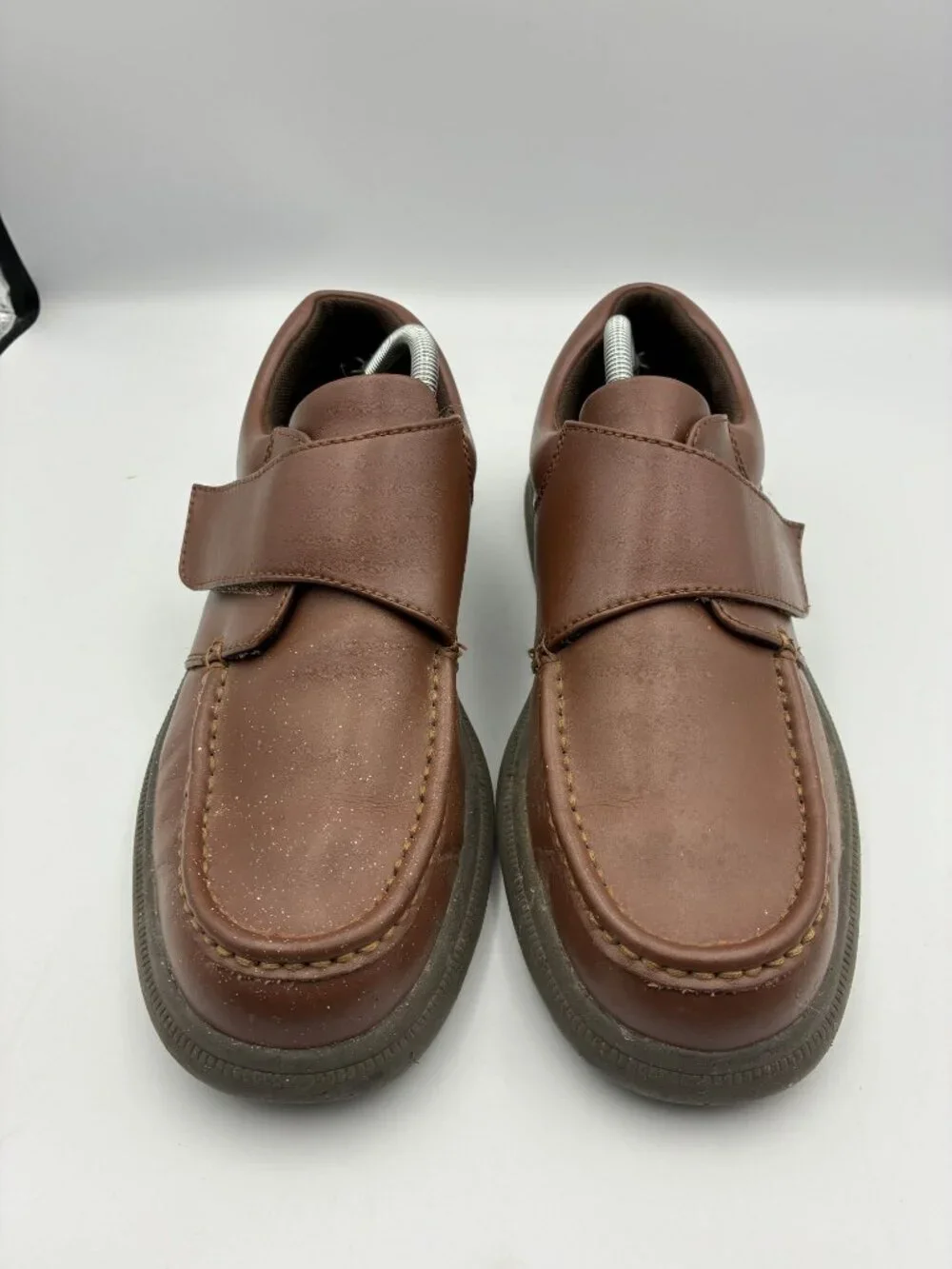Softspots Mens Brown Velcro Loafers 8.5 Medium Moc Toe Comfort Casual Shoes